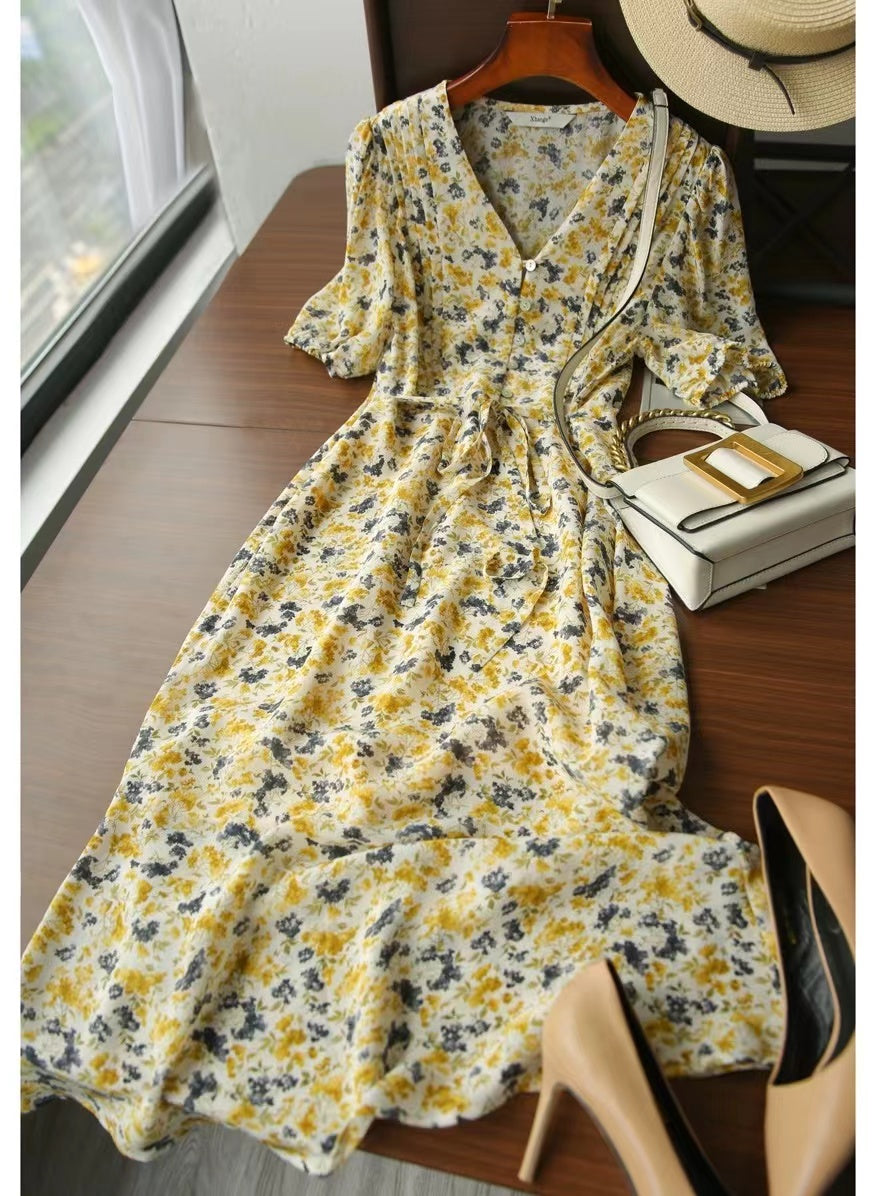 Retro Floral Puff Sleeve Dress