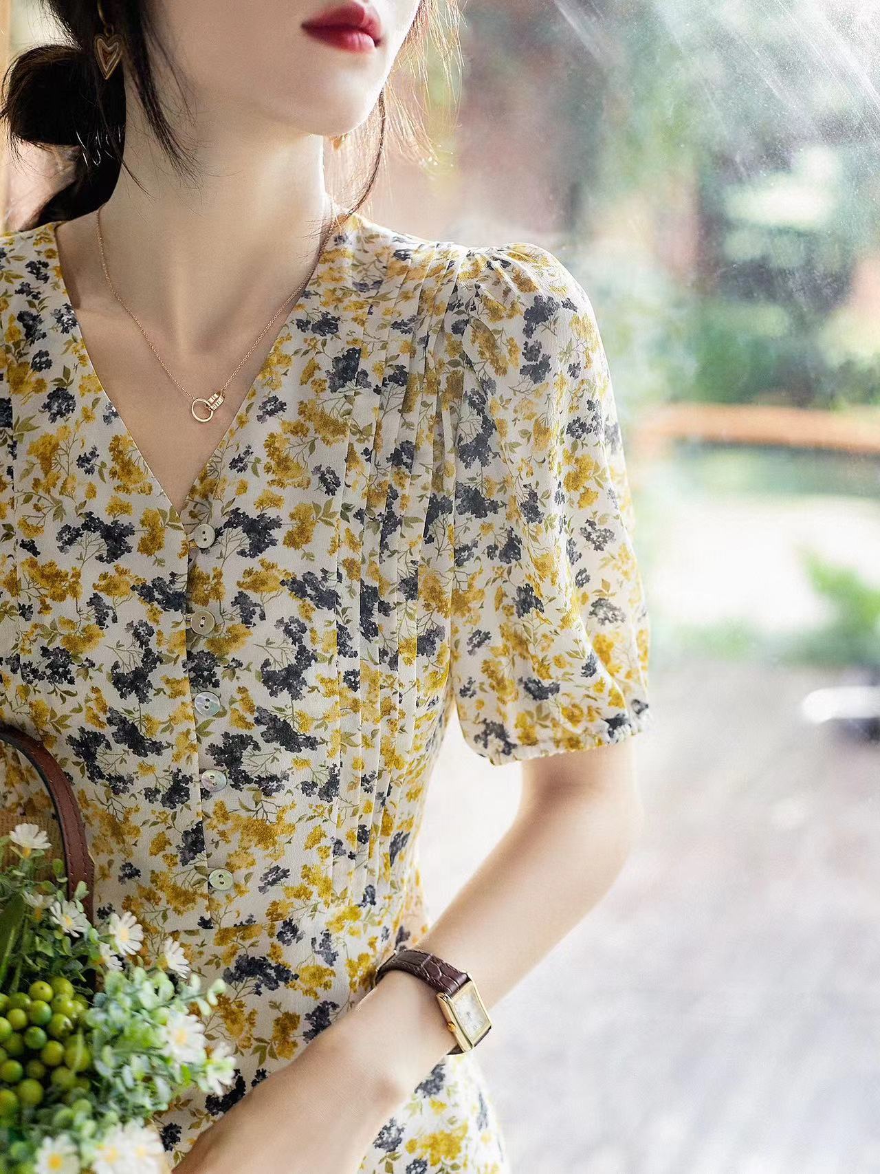 Retro Floral Puff Sleeve Dress