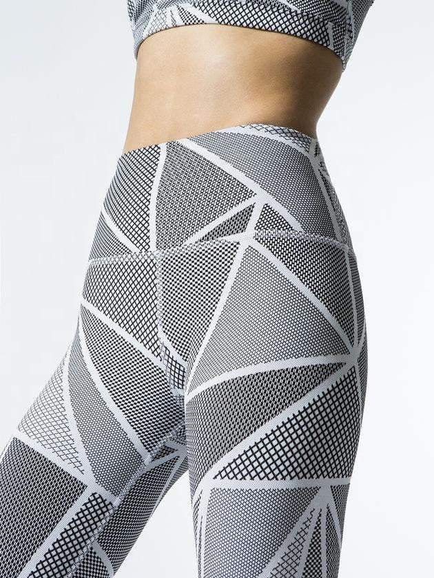 Gray Geometric Patterns Yoga Set