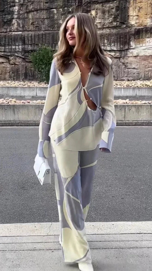 French V-neck ripped long suit