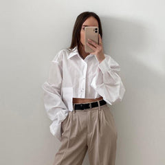 Cropped navel short white shirt