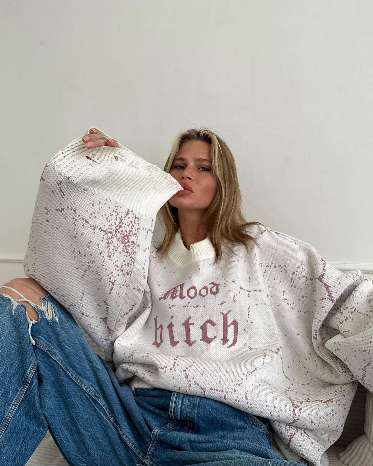 Street style loose letter embroidered sweatshirt