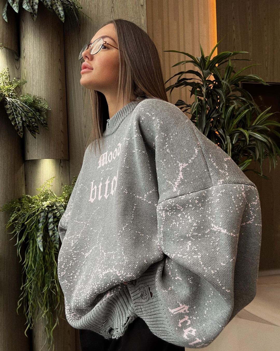 Street style loose letter embroidered sweatshirt