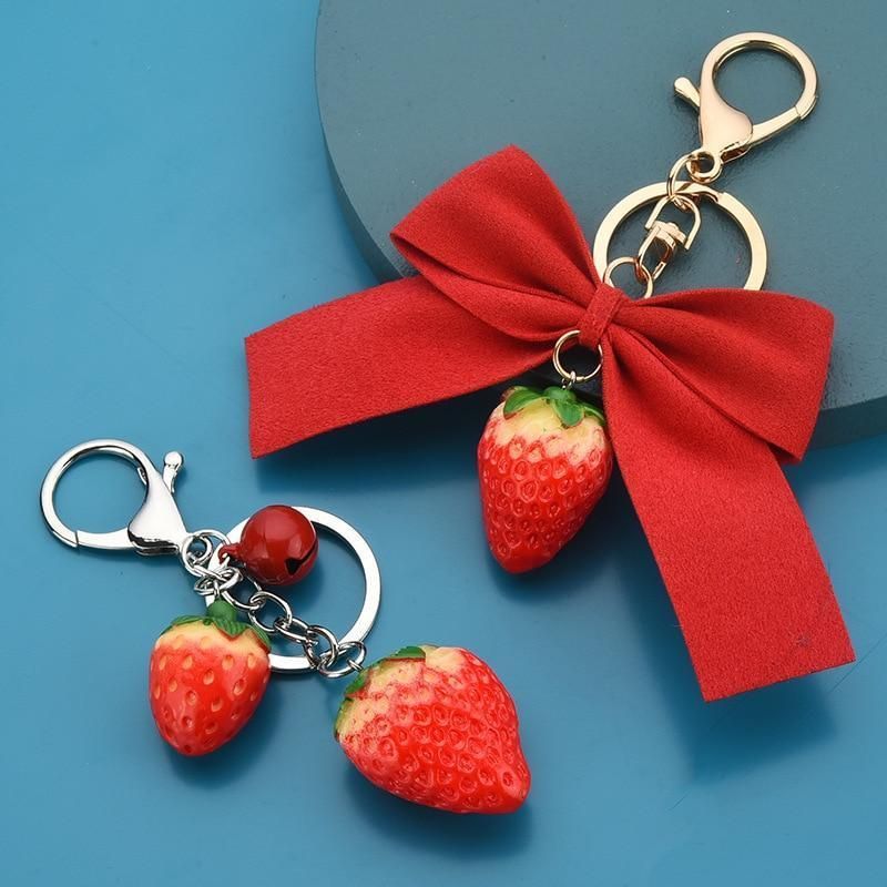 New Cartoon Strawberry Keychains Cute fruit Key Chain Creative Custom Couple Ins Bag Pendant Car Leather Key Ring