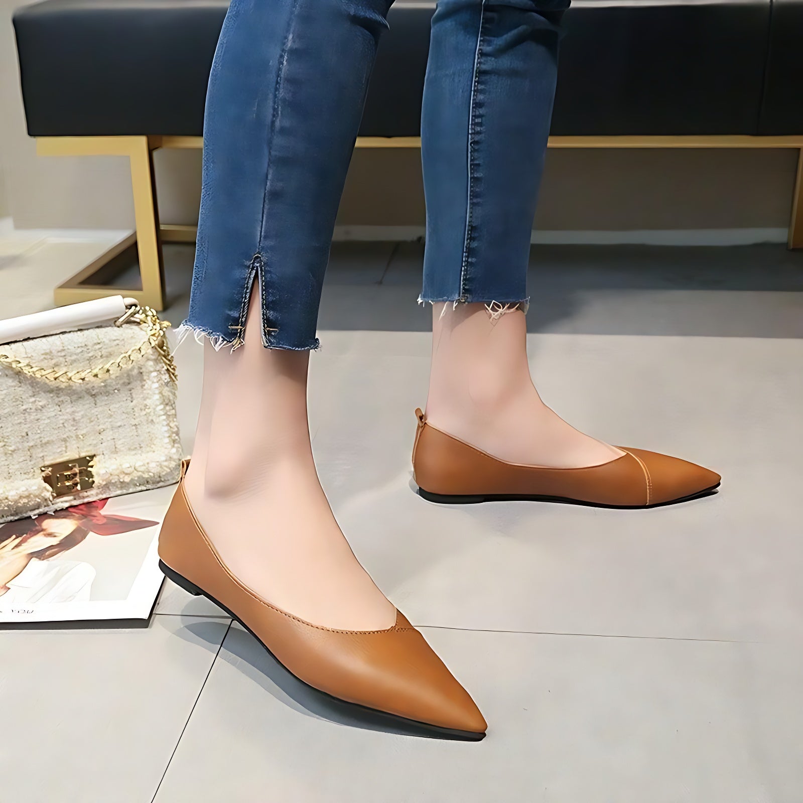 Casual Shoes 2021 Soft PU Leather Ballet Flats Pointed Toe Shallow Mouth Slip-on Ladies Loafer