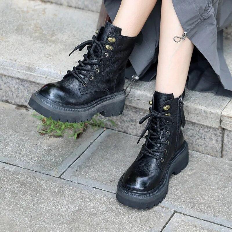 Casual Shoes: Leather Motorcycle Ankle Boots POL321